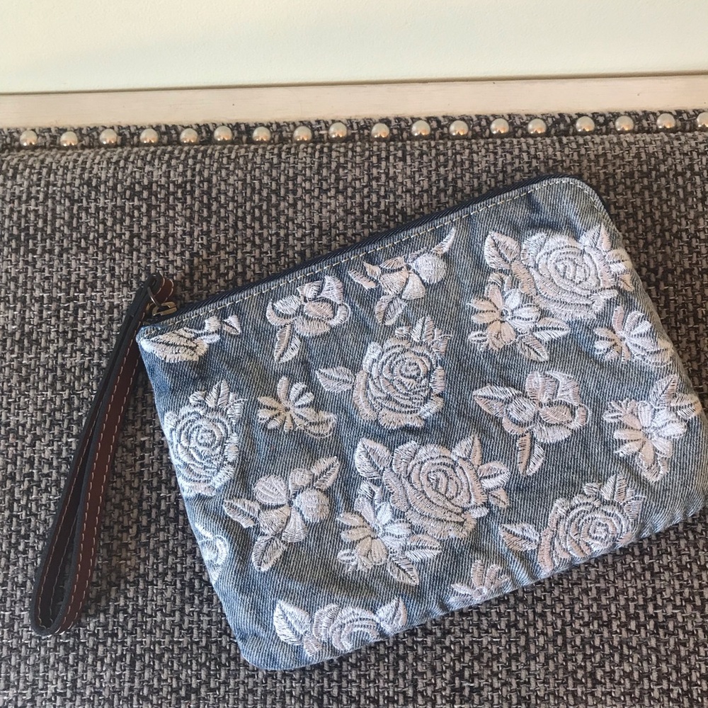 NWOT Patricia Nash Embroidered Denim Wristlet
